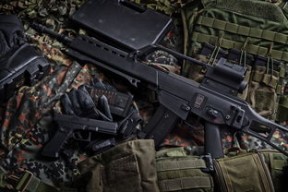 华体会手机在线-边路突击球员是否更依赖战术布置释放速度优势，边路进攻的主要原则