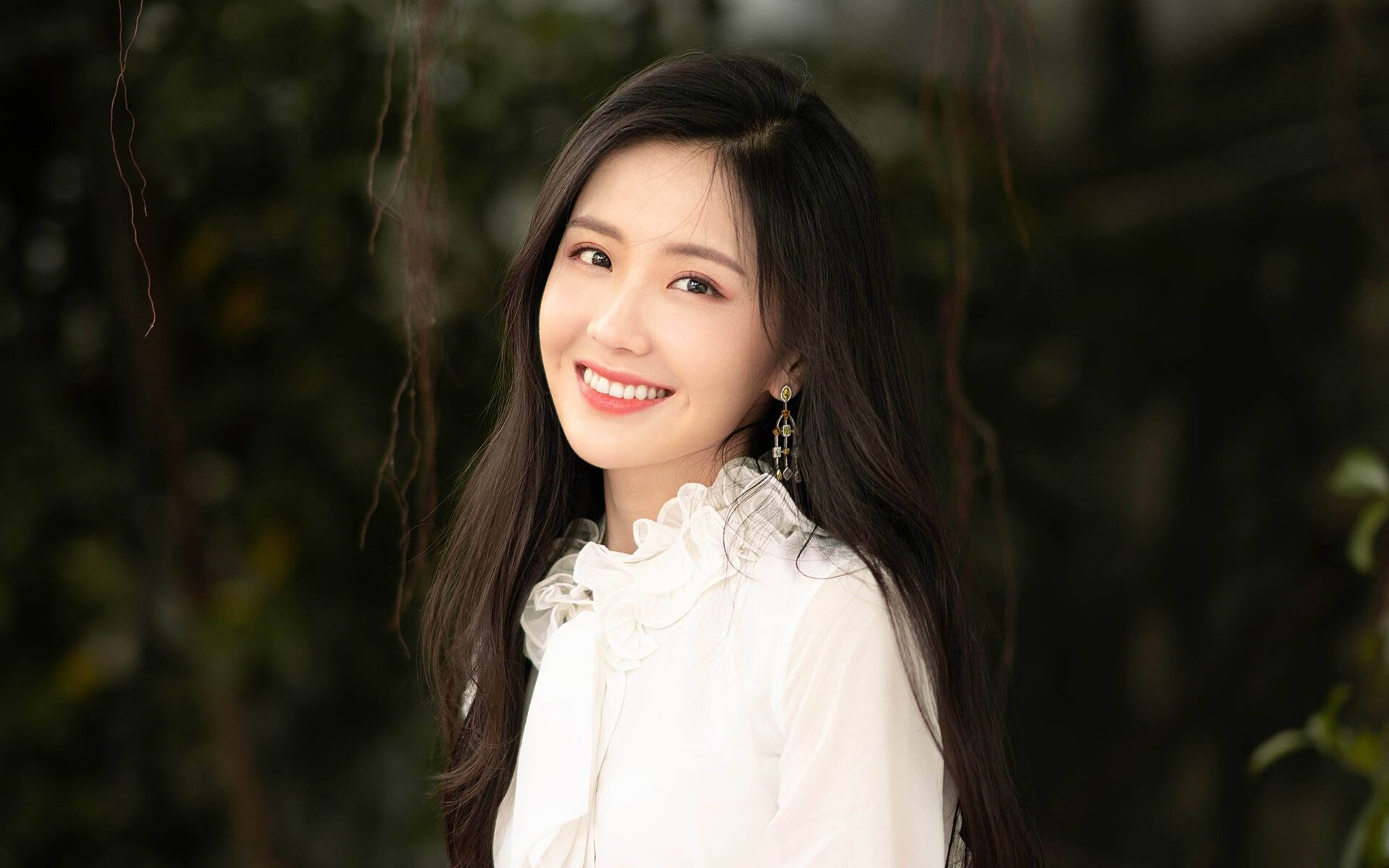 皮特·卡普尔的精准突破和精准传球,助袋鼠队快速反击,皮尔斯和卡特谁厉害