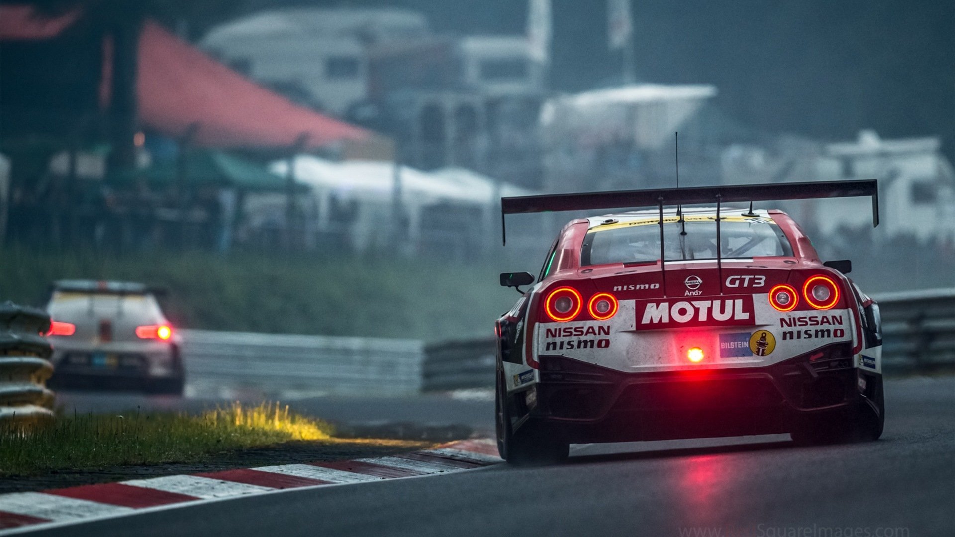 跳水比赛奥地利男队精准入水，奥地利跳水运动员